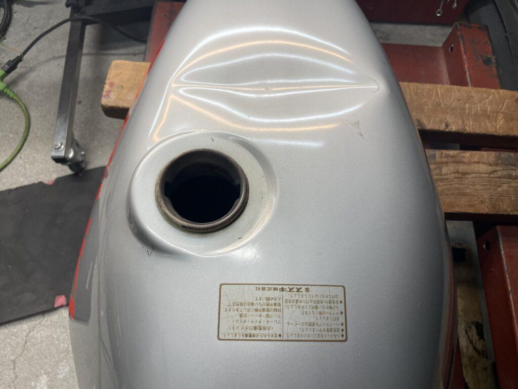 SUZUKI   バイクタンク凹み修理 デントリペア業界 実績No.1 デントハリマ