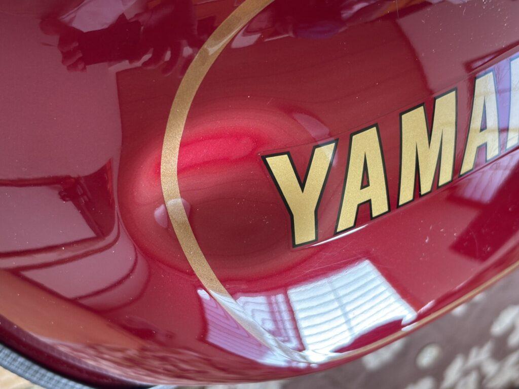 ヤマトSR500のバイクタンクをデントリペアで凹みを修理お客様からの写真